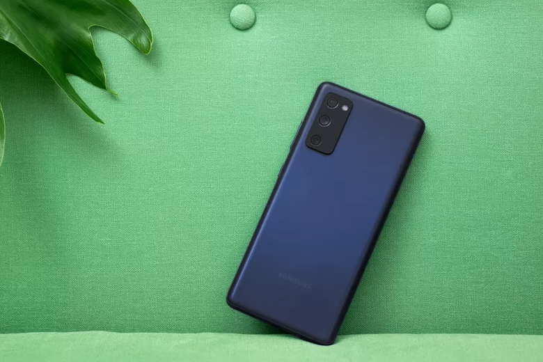 Camera trên Galaxy S20 FE và Galaxy Note 20 đều được trang bị 3 ống kính