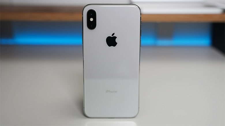 iPhone 14 so với iPhone X