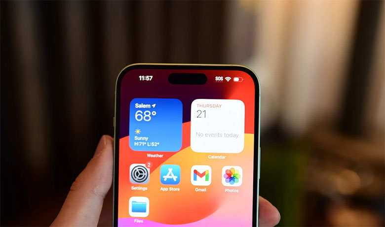man-hinh-iphone-15-plus-xtsmart