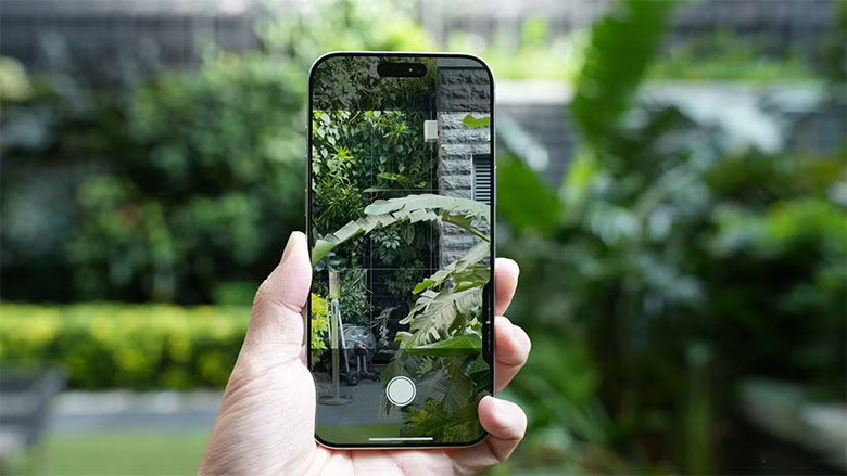 iPhone 16 Pro đi kèm với camera chính 48MP được Apple gọi là Fusion