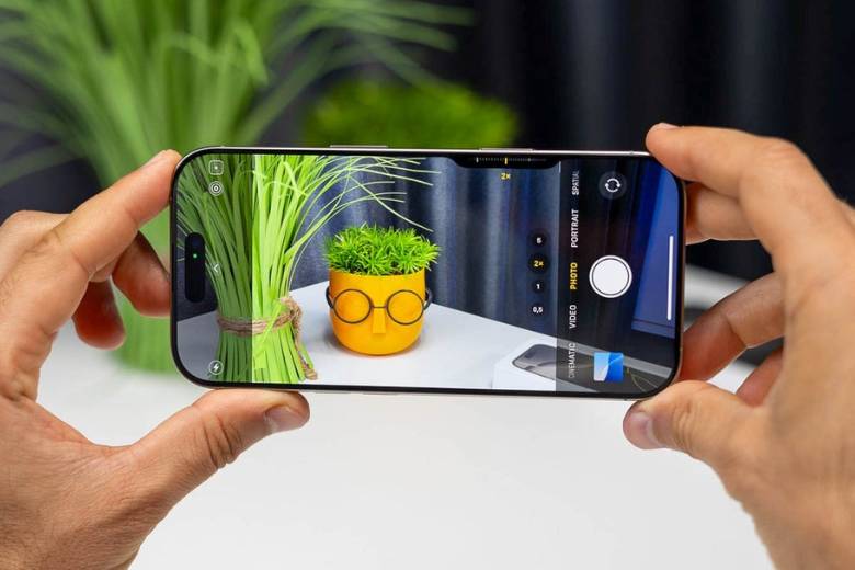 Camera iPhone 17 lớp phủ ALD và cải tiến phần mềm
