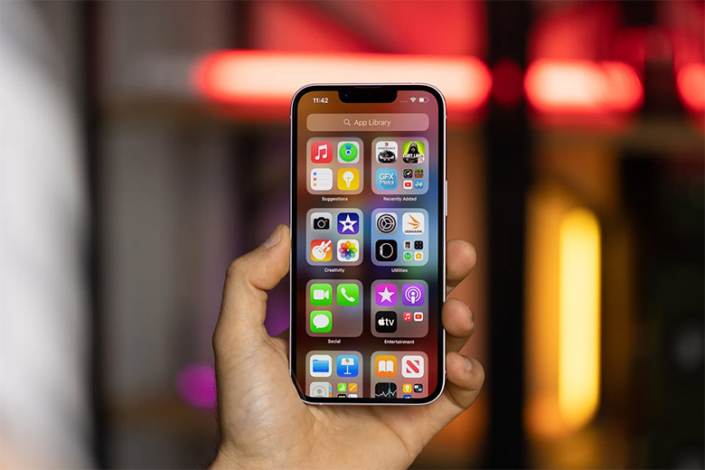 Hiệu năng: iPhone 14 vẫn vô cùng mạnh mẽ, “out trình” đối thủ