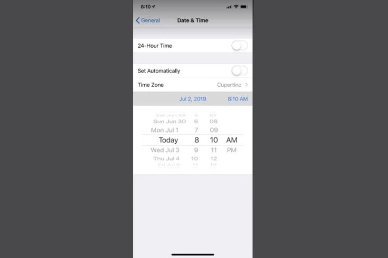 Chỉnh giờ trên iPhone thủ công 