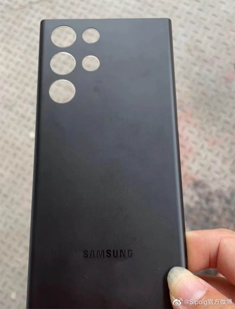 Galaxy S22 Ultra lộ diện mặt lưng với thiết kế mới mẻ, tương tự LG Velvet