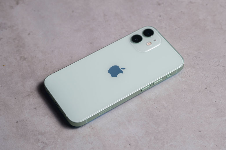 iPhone 12 mini hoạt động cả ngày