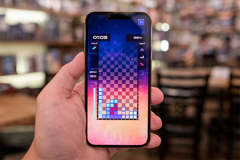 Thời lượng pin iPhone 13 Pro 256GB tốt hơn thế hệ tiền nhiệm