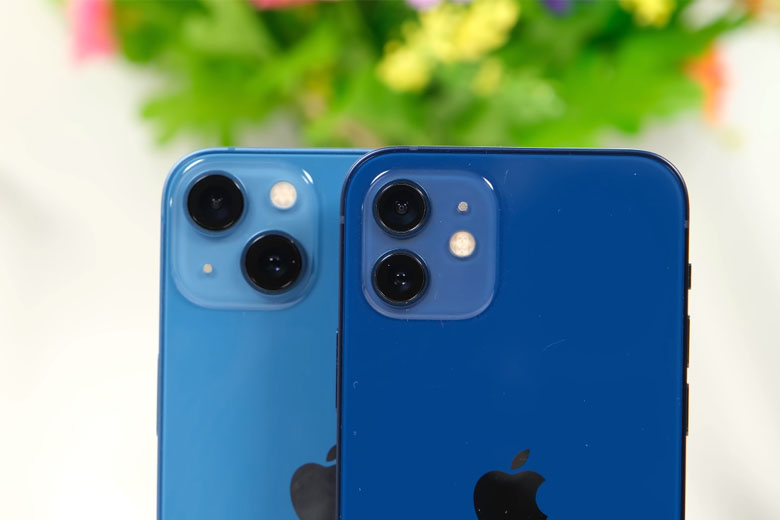 iPhone 13 Mini và iPhone 12 mini đều sở hữu camera kép 12MP