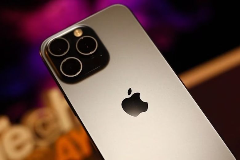iPhone 15 Pro Max sở hữu công nghệ Photonic Engine đẳng cấp.