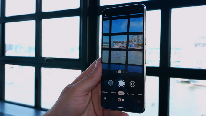 Pixel 8 có màn hình ăn điểm với tốc độ làm mới cao, độ phân giải khủng.
