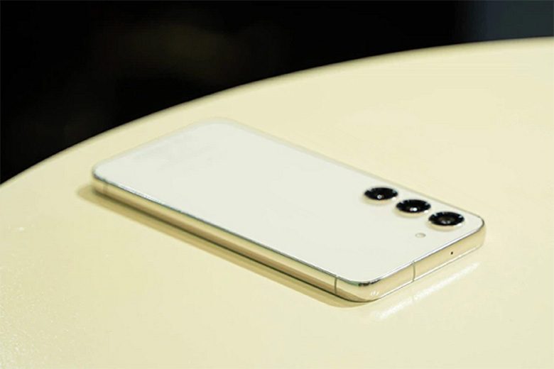 samsung-s23-mau-kem-xtsmart