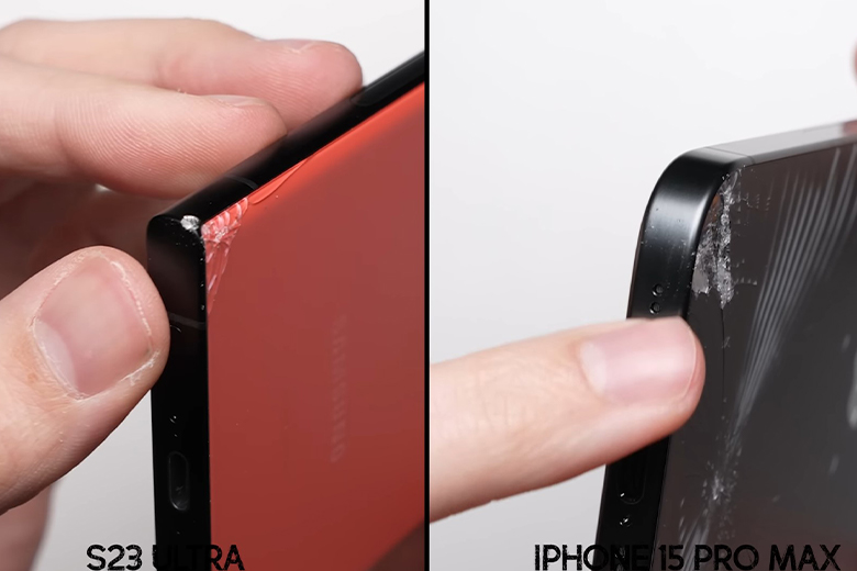 Thả rơi iPhone 15 Pro Max và Galaxy S23 Ultra tiếp xúc bằng góc máy