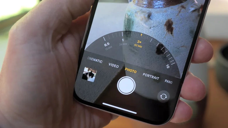  iPhone 15 cũng cho phép nó đạt được zoom quang 2x