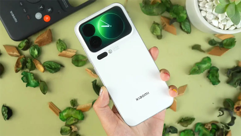 Thiết bị nào đã được dùng cảm biến LOFIC?