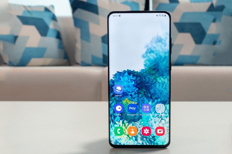  Galaxy S21 Ultra được làm bằng chất liệu kính bóng bẩy