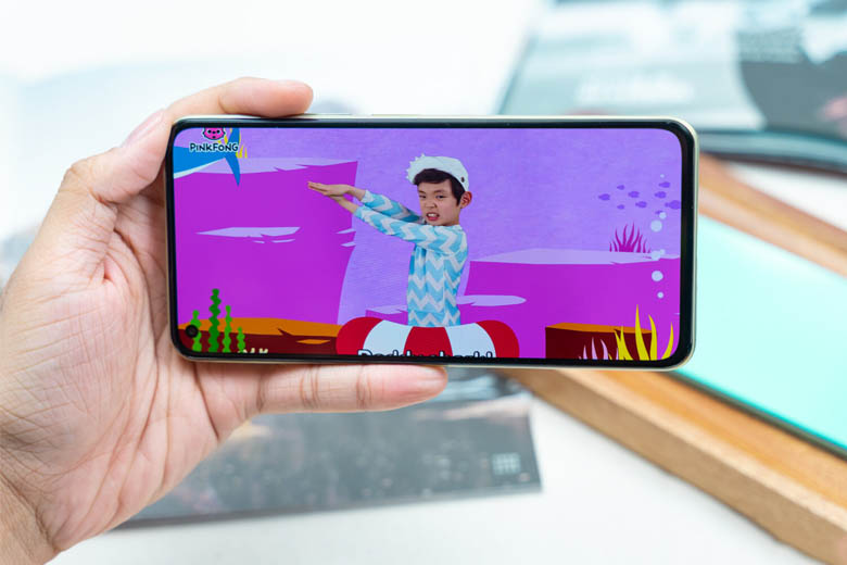 Xiaomi Mi 11 Lite 5G nhanh nhẹn ở mọi tác vụ