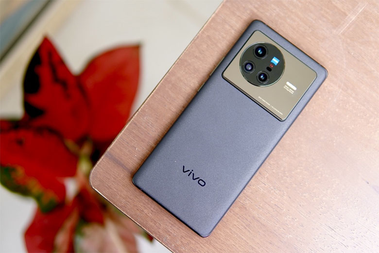 Vivo X80 - 1.005.160 điểm