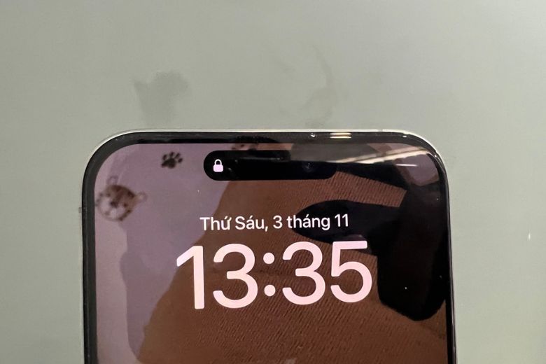 Với tính năng Dynamic Island độc đáo, iPhone 15 Pro Max mang đến trải nghiệm độc đáo và mới lạ, tạo nên sự khác biệt đáng chú ý so với các sản phẩm khác trên thị trường.