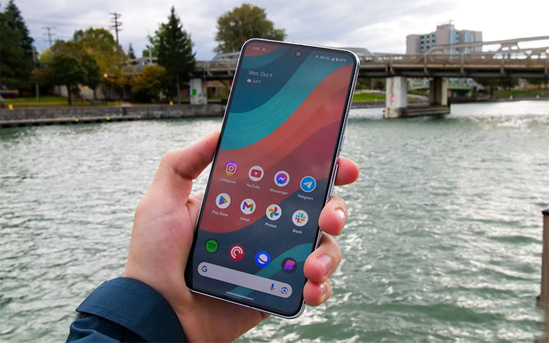 Màn hình trên Pixel 8 Pro được đánh giá rất đẹp
