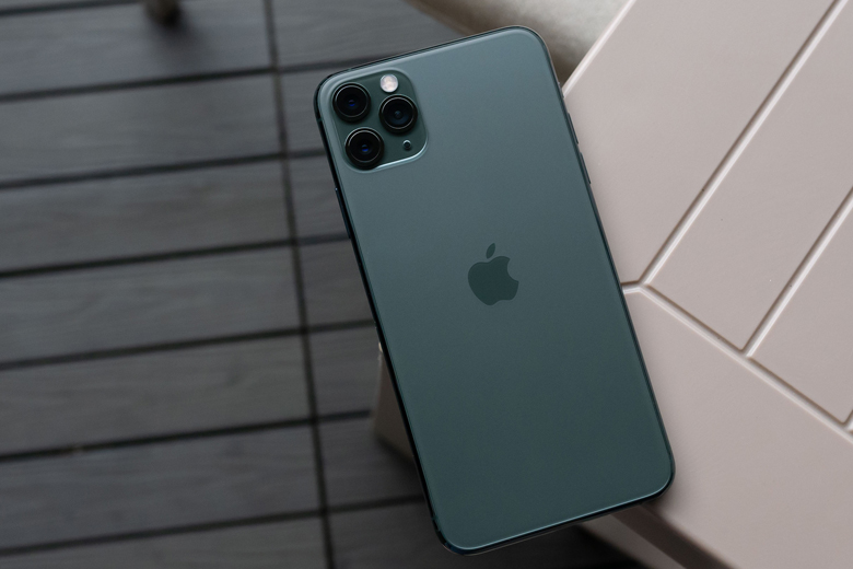 iPhone 11 Pro Max với Galaxy Note 10 Plus 5G đều có camera chuyên nghiệp