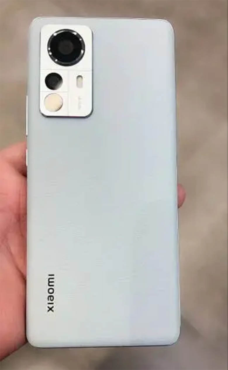 Rò rỉ hình ảnh thực tế của Xiaomi Mi 12 trước thềm ra mắt