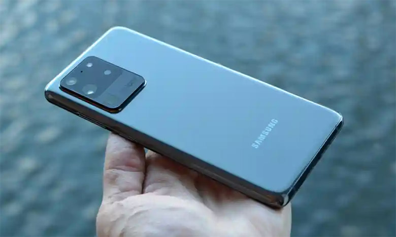 Galaxy S20 Ultra 128GB thu hút người dùng nhờ ngoại hình sang trọng 