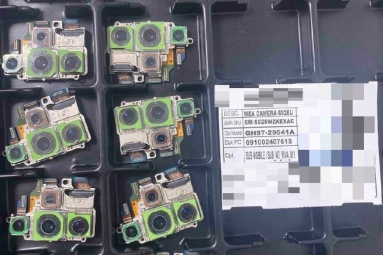 Galaxy S24 Ultra với cụm camera được chụp từ nhà máy.