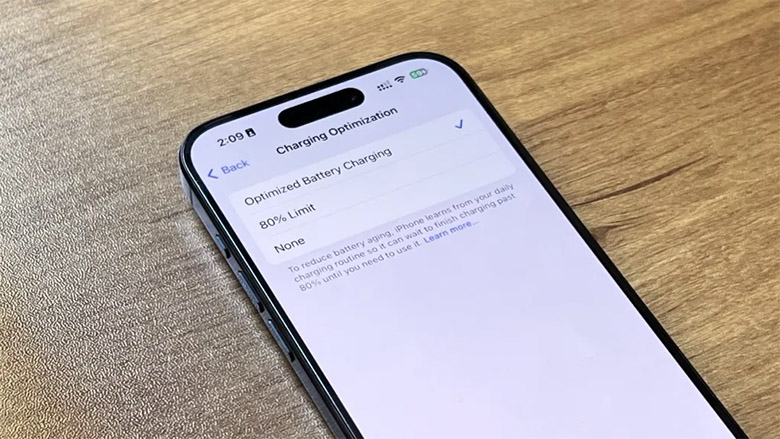tinh-nang-sac-pin-toi-uu-hoa-tren-iphone-xtsmart