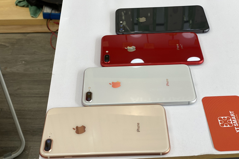 thiết kế iPhone 8 Plus lại mang đến cho người dùng cảm giác sang trọng